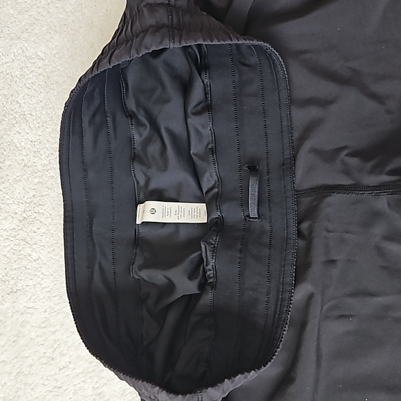 Running shorts - Picture 2 of 6